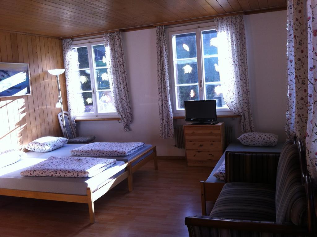 Gasthof Am Bach Bed and Breakfast Boltigen Habitación foto